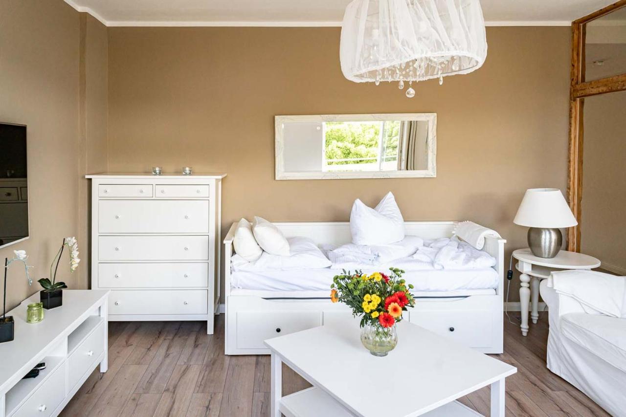 Apartmenthaus Chrischanshof Rostock Dış mekan fotoğraf