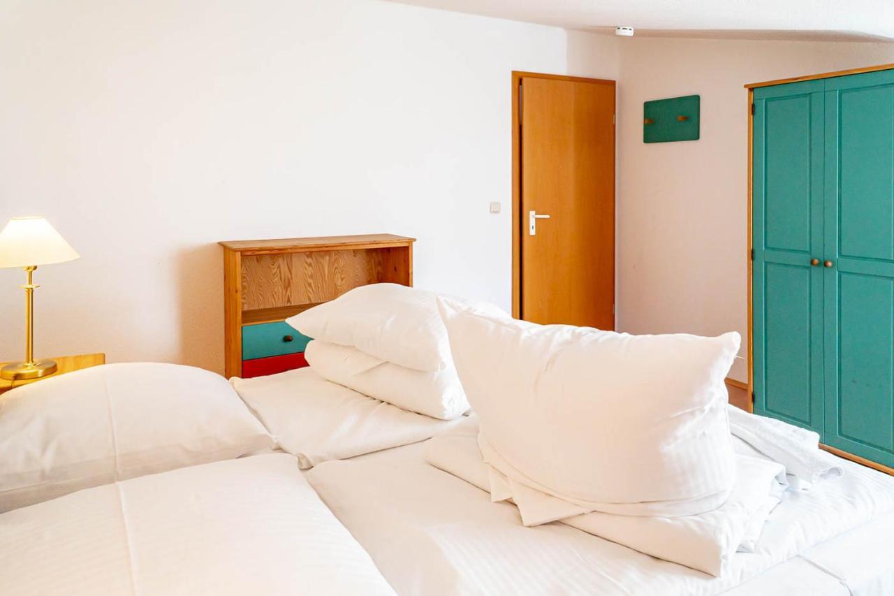 Apartmenthaus Chrischanshof Rostock Dış mekan fotoğraf