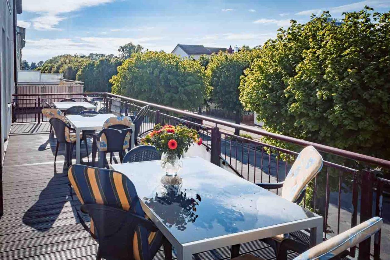 Apartmenthaus Chrischanshof Rostock Dış mekan fotoğraf