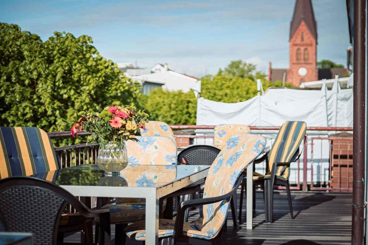 Apartmenthaus Chrischanshof Rostock Dış mekan fotoğraf
