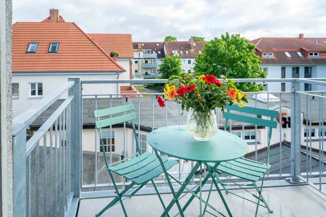 Apartmenthaus Chrischanshof Rostock Dış mekan fotoğraf